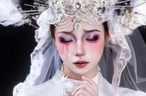 漫展爆火的背后，藏着化妆师的一条增收新赛道