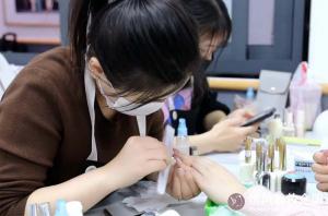 零基础学美甲其实没有想象中那么难！